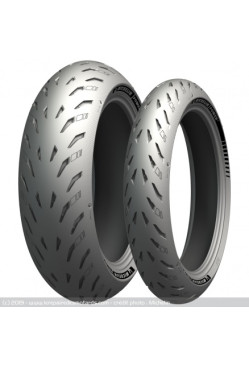 MICHELIN 120/70ZR17 POWER 5 (58W) TL M/C Predná DOT 11/2026 MICHELIN 120/70ZR17 POWER 5 (58W) TL M/C Predná DOT 11/2026